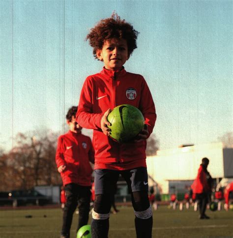 Meet Paris Alésia Football Club. Nike NL